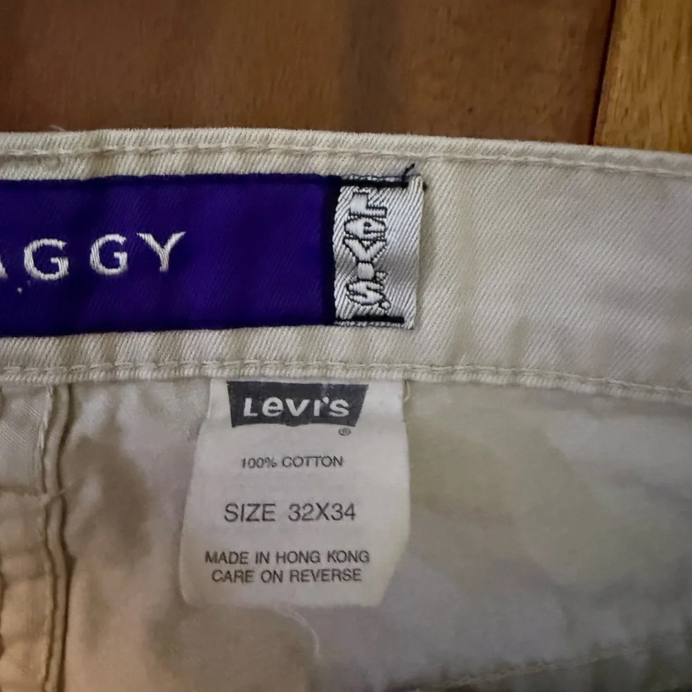 Vintage Levi’s SilverTab BAGGY Jeans – White/Cream – 100% Cotton
